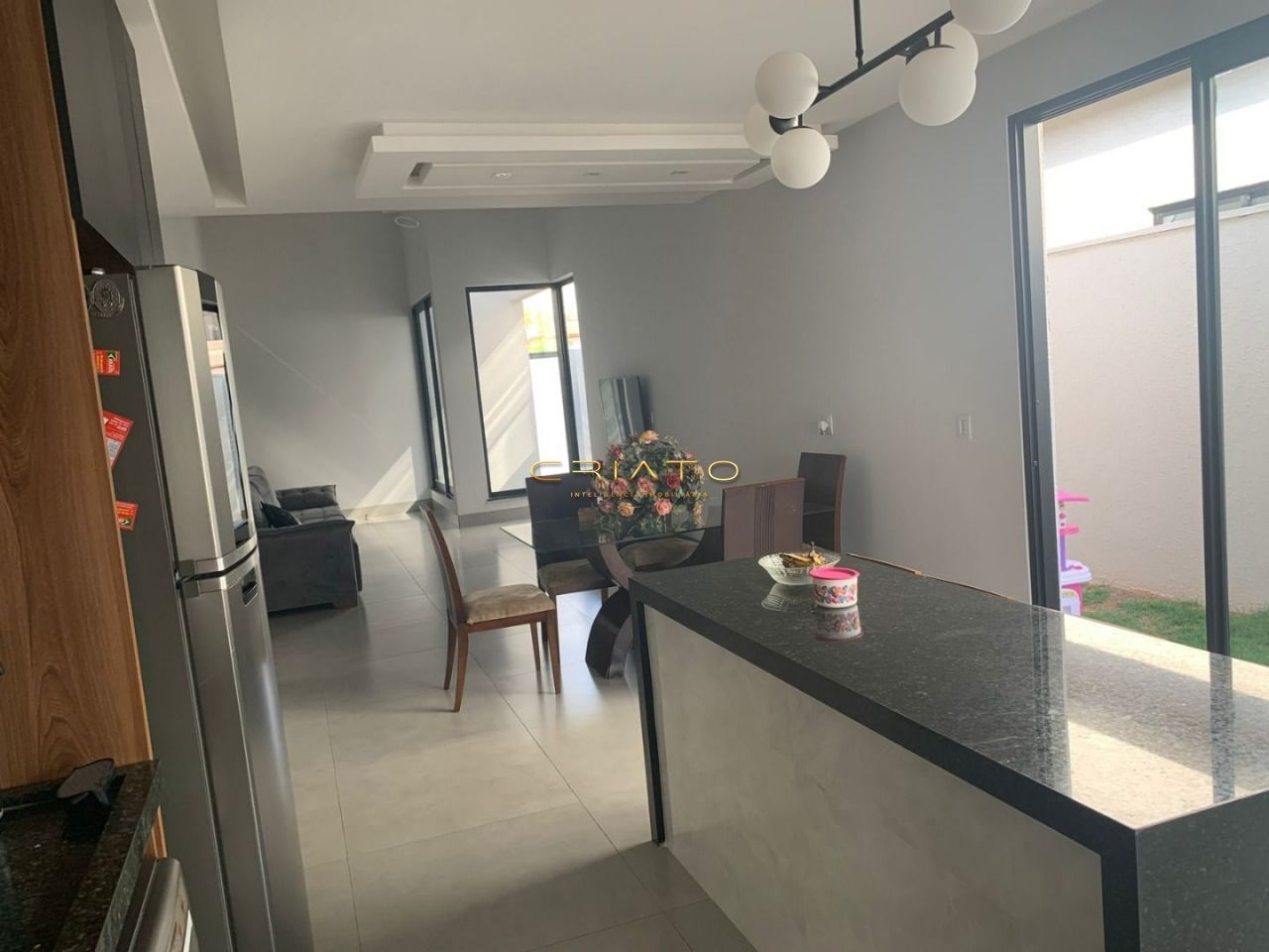 Casa de 4 quartos, 222m² | Eu Corretor
