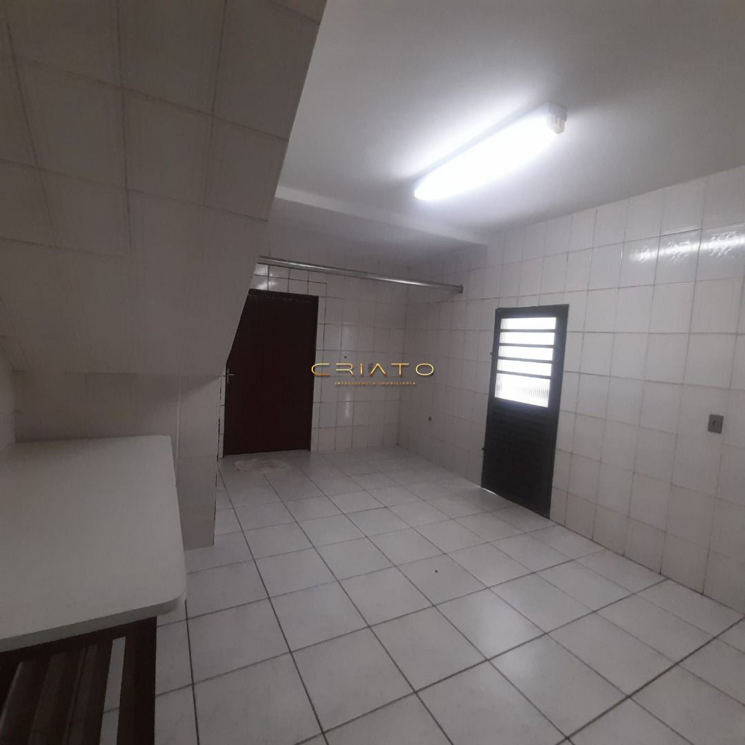 Sobrado de 4 quartos, 360m² no bairro Víviam Parque, em Anápolis | Eu Corretor