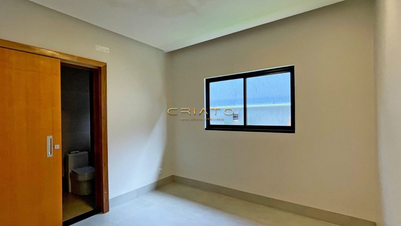 Casa de 3 quartos, 209m² | Eu Corretor