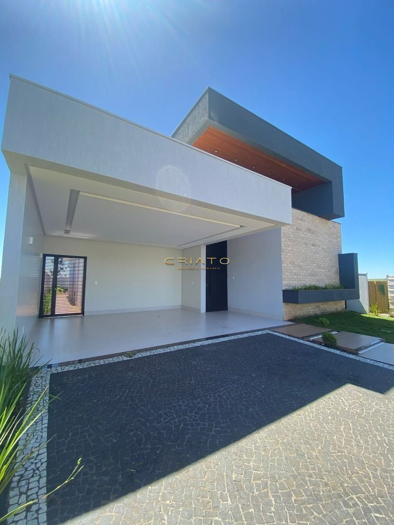 Casa de 3 quartos, 209m² | Eu Corretor