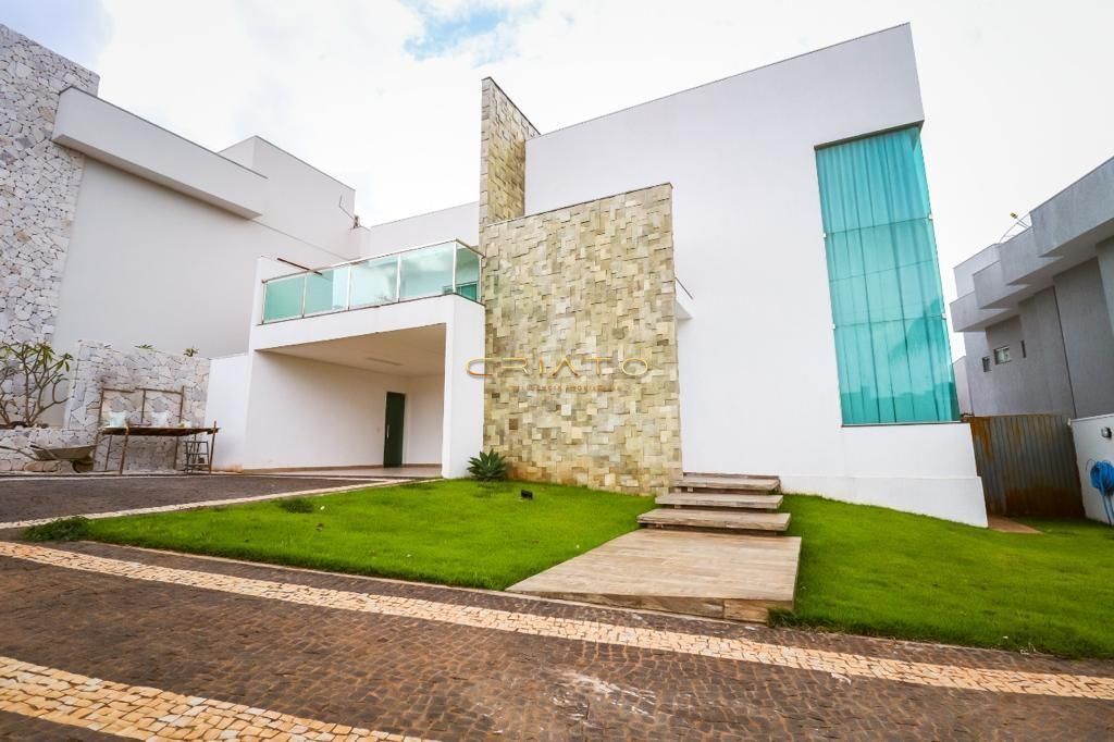 Sobrado de 4 quartos, 380m² no bairro Condomínio Vale dos Pássaros, em Anápolis | Eu Corretor