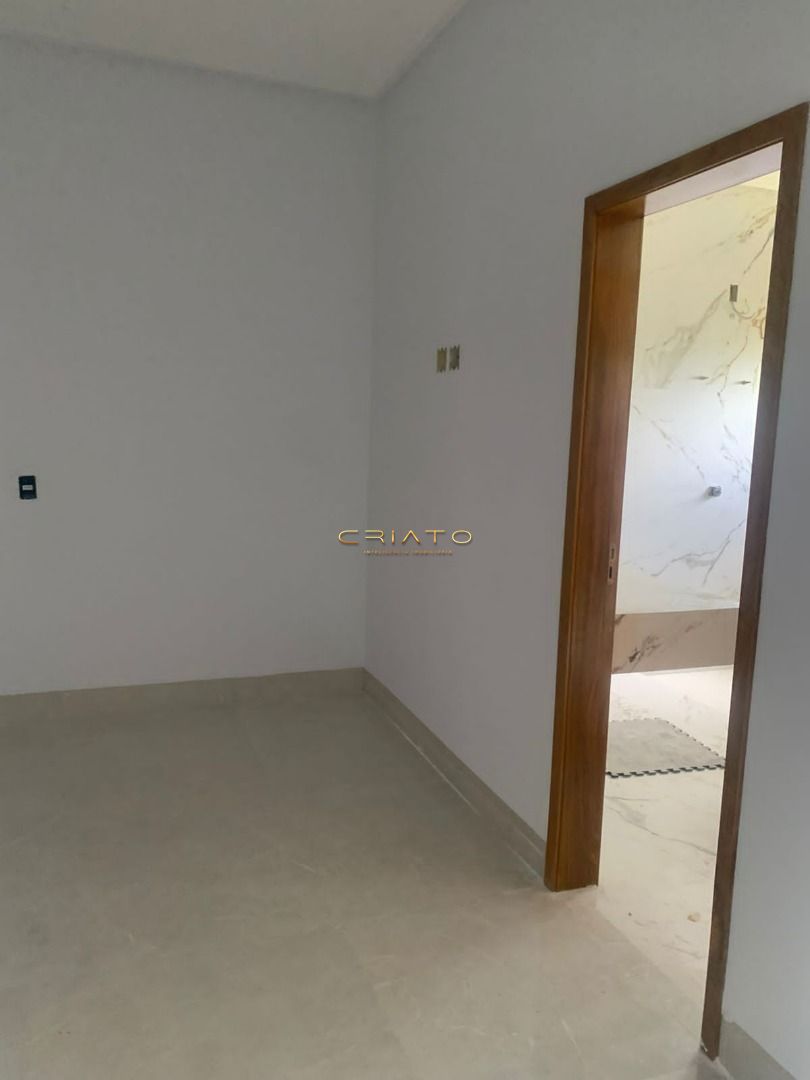 Casa de 3 quartos, 192m² | Eu Corretor