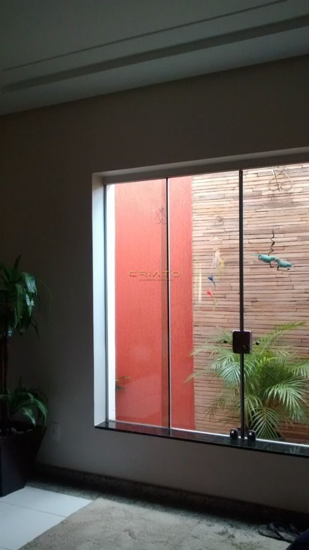 Casa de 8 quartos, 285m² no bairro Nenhum, em Anápolis | Eu Corretor
