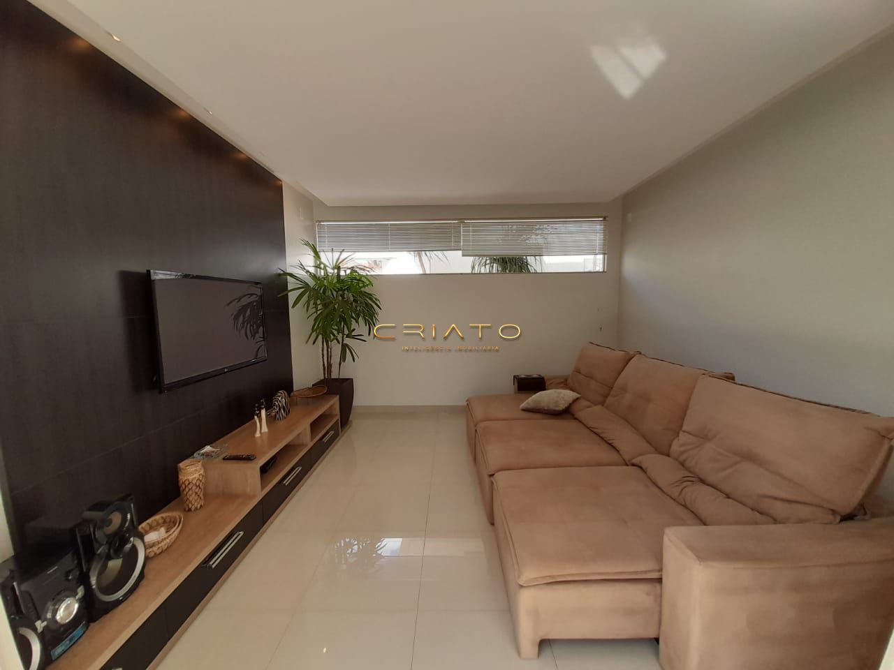 Sobrado de 3 quartos, 382m² no bairro Anápolis City, em Anápolis | Eu Corretor