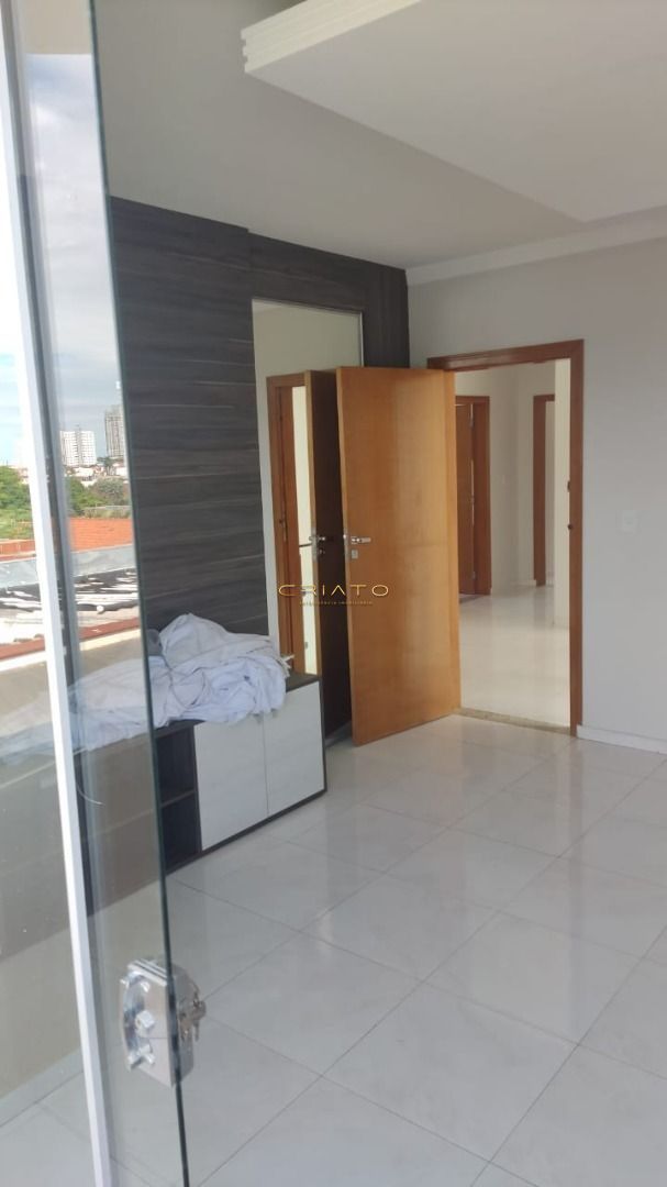 Sobrado de 4 quartos, 373m² no bairro Anápolis City, em Anápolis | Eu Corretor