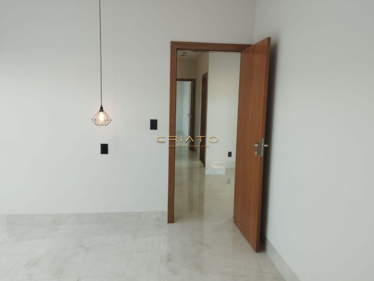 Casa de 3 quartos, 216m² no bairro Condomínio Residencial Gaudi, em Anápolis | Eu Corretor