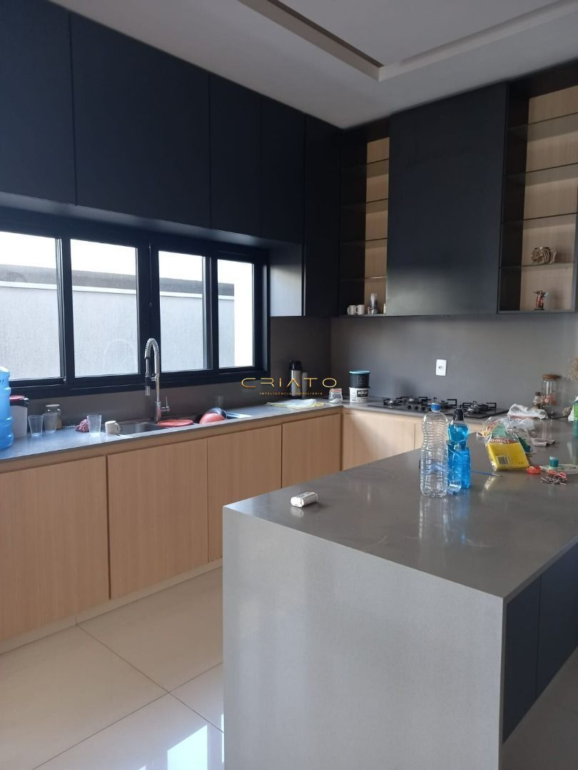 Casa de 4 quartos, 286m² no bairro Residencial Anaville, em Anápolis | Eu Corretor