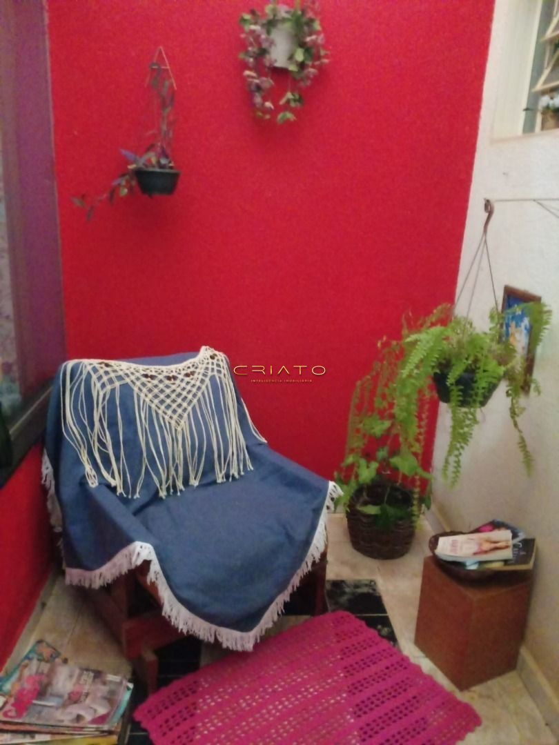 Sobrado de 5 quartos, 200m² no bairro Vila Milmar, em Anápolis | Eu Corretor