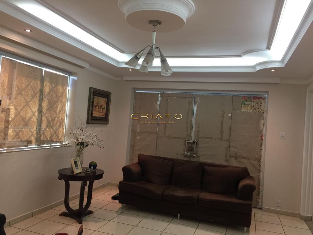 Casa de 3 quartos, 290m² no bairro Nenhum, em Anápolis | Eu Corretor