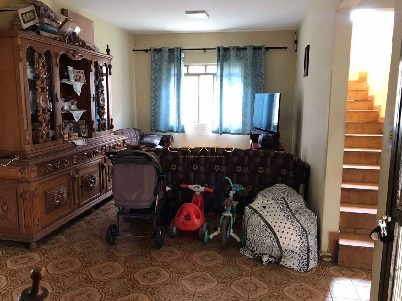 Sobrado de 5 quartos, 240m² no bairro Vila Jaiara, em Anápolis | Eu Corretor
