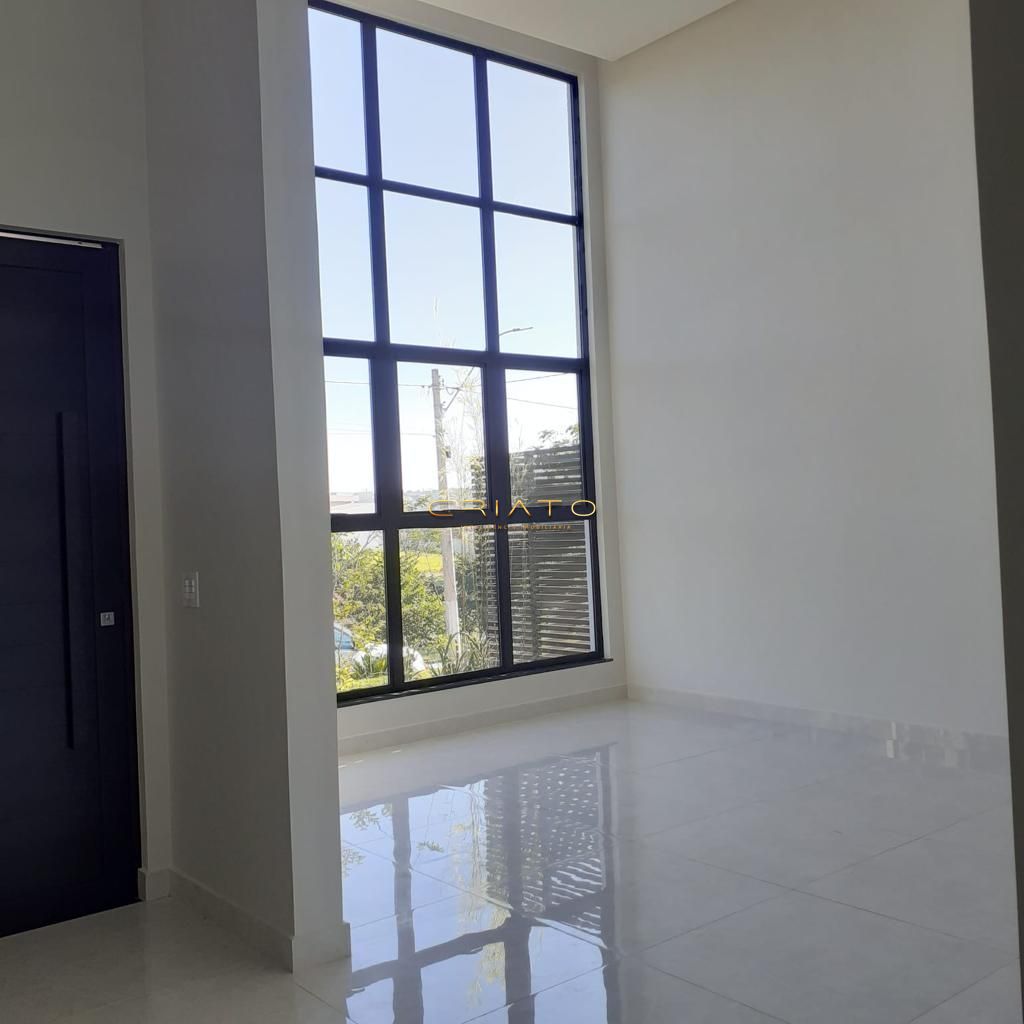 Casa de 4 quartos, 235m² | Eu Corretor