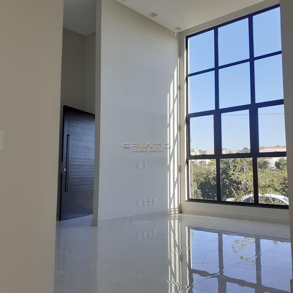 Casa de 4 quartos, 235m² | Eu Corretor