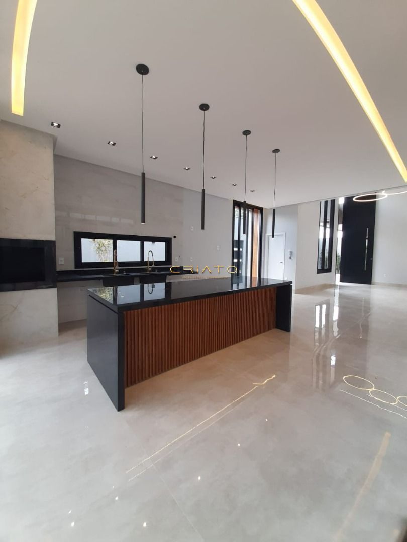 Casa de 4 quartos, 258m² no bairro Residencial Villa Bella, em Anápolis | Eu Corretor