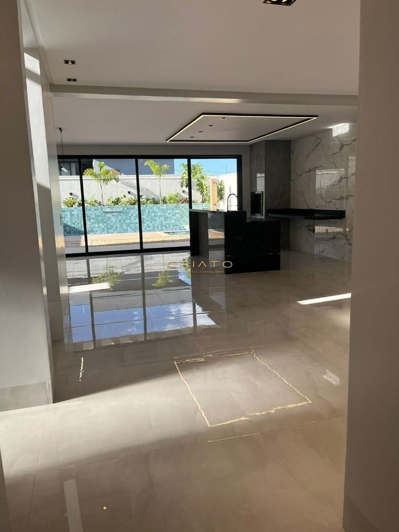 Casa de 3 quartos, 269m² no bairro Condomínio Residencial Grand Trianon, em Anápolis | Eu Corretor