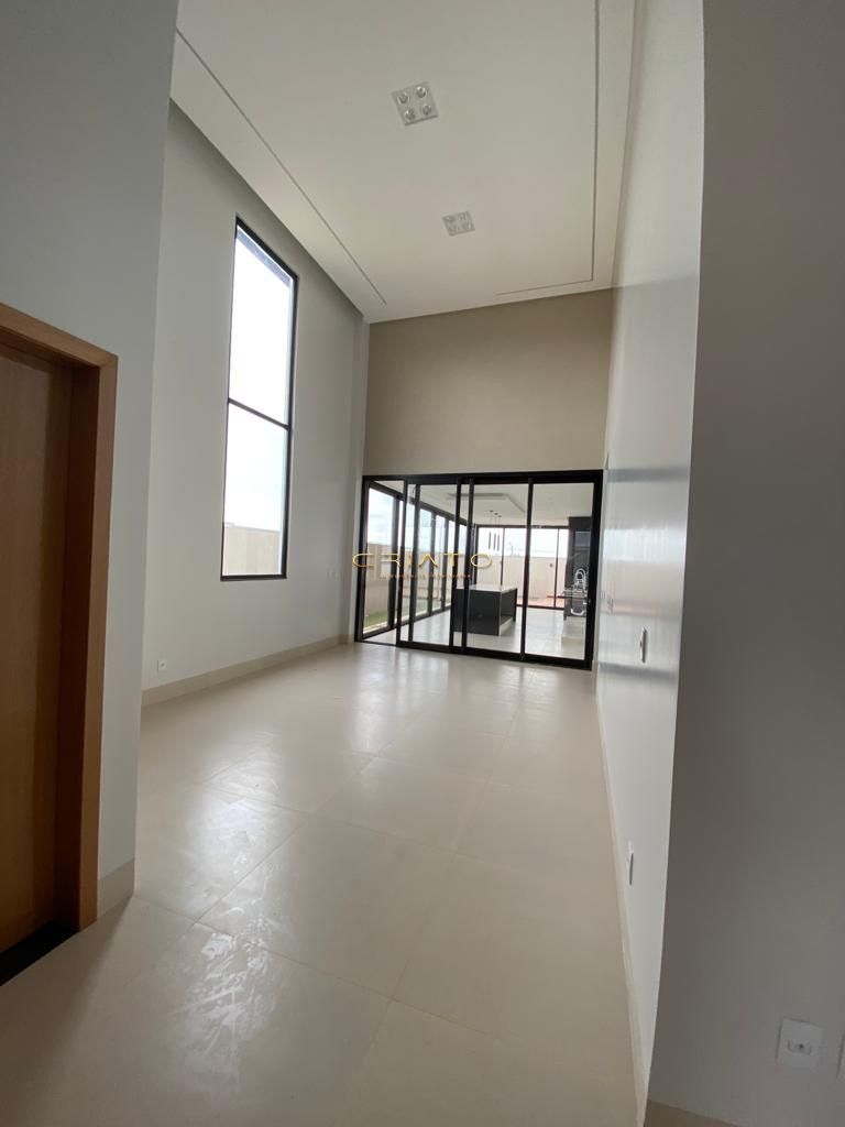 Casa de 3 quartos, 220m² no bairro Condomínio Residencial Gaudi, em Anápolis | Eu Corretor