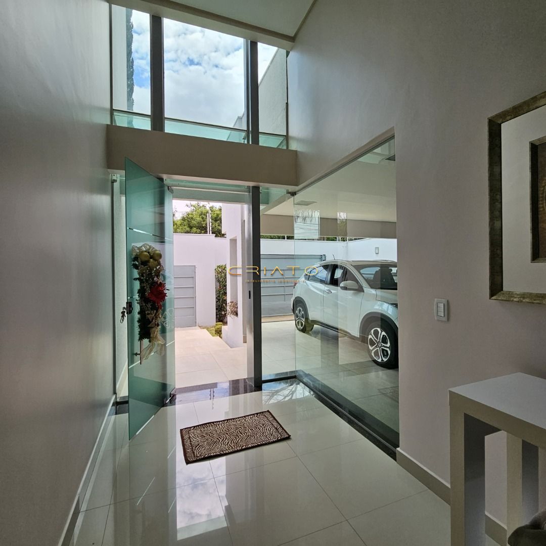 Sobrado de 3 quartos, 326m² no bairro Anápolis City, em Anápolis | Eu Corretor
