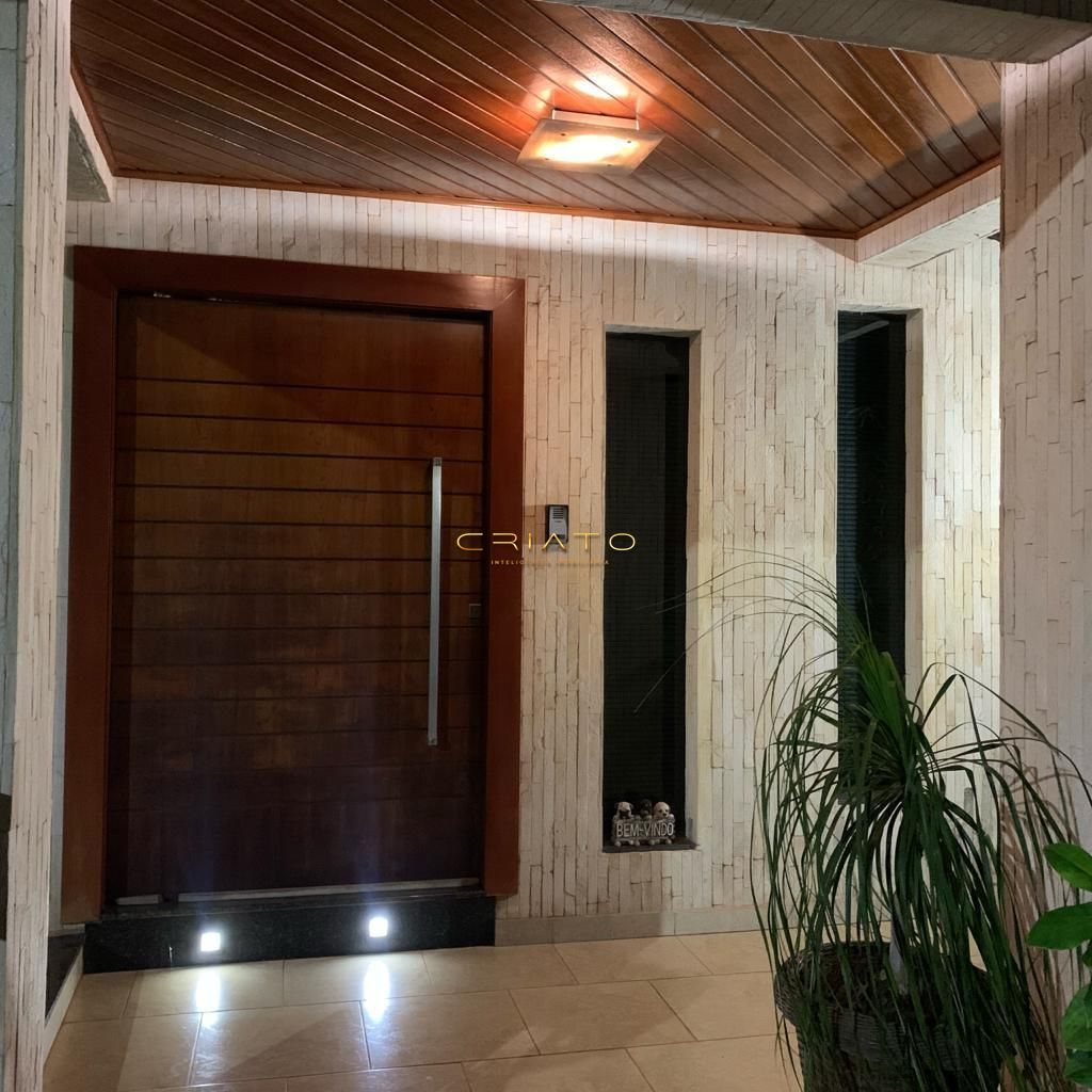 Sobrado de 5 quartos, 330m² no bairro Residencial Sun Flower, em Anápolis | Eu Corretor