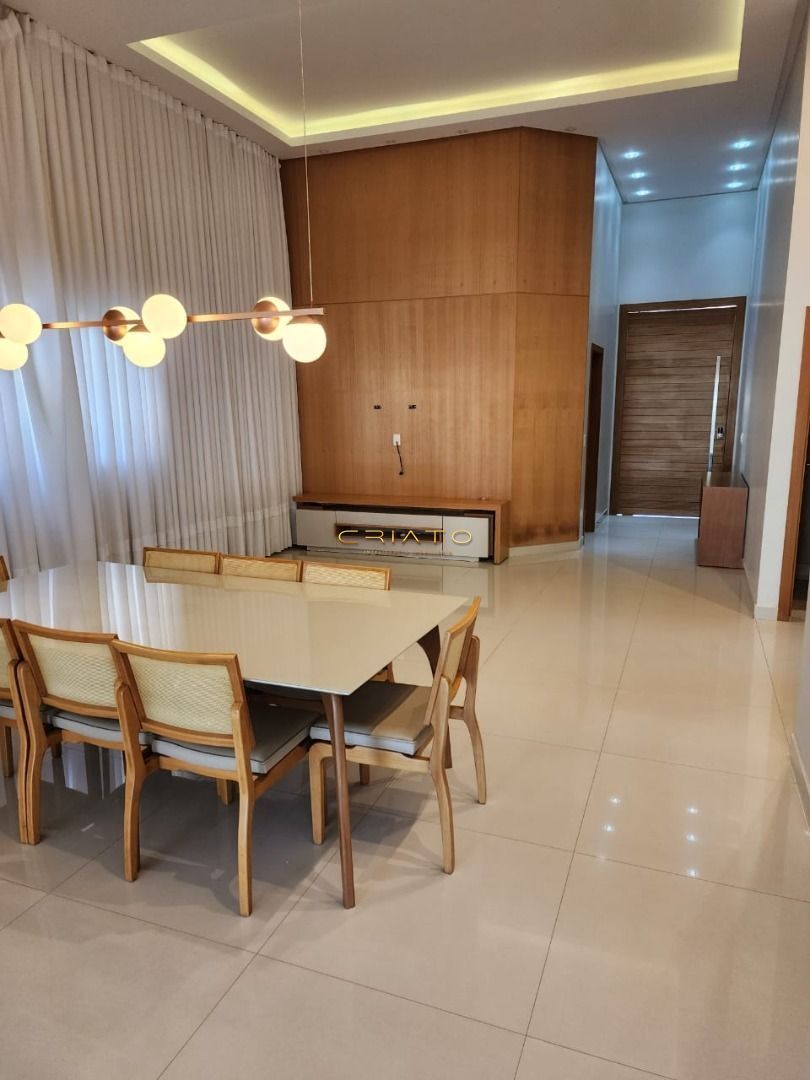 Casa de 3 quartos, 260m² no bairro Residencial Anaville, em Anápolis | Eu Corretor
