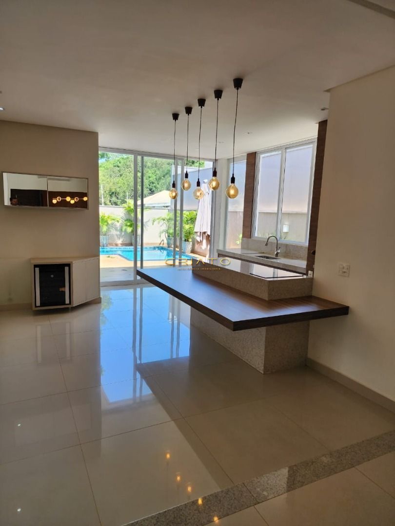 Casa de 3 quartos, 260m² no bairro Residencial Anaville, em Anápolis | Eu Corretor