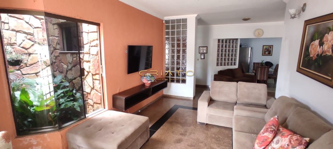 Casa de 4 quartos, 237m² no bairro Anápolis City, em Anápolis | Eu Corretor
