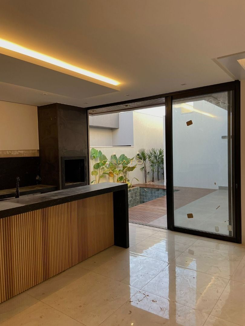 Casa de 3 quartos, 220m² no bairro Condomínio Terras Alpha Anápolis, em Anápolis | Eu Corretor
