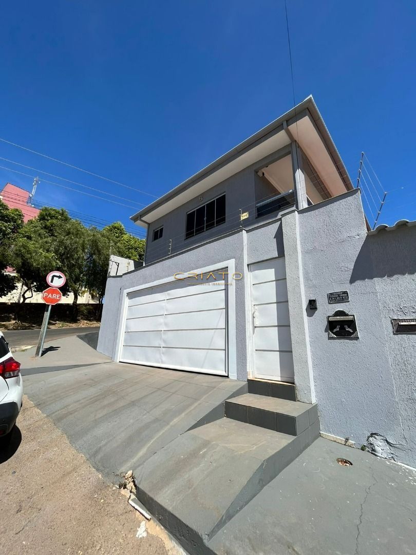 Sobrado de 3 quartos, 252m² no bairro Jardim das Américas 1ª Etapa, em Anápolis | Eu Corretor