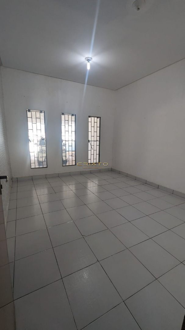 Casa de 4 quartos, 210m² no bairro São Carlos, em Anápolis | Eu Corretor