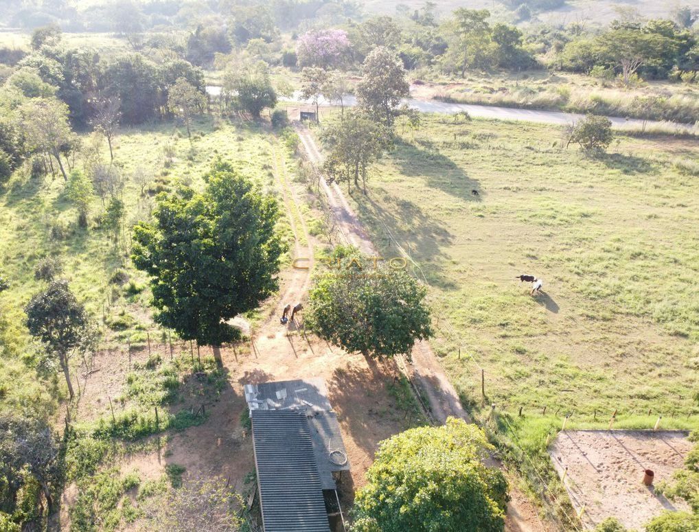 Casa de 2 quartos, 100m² no bairro Zona Rural, em Nerópolis | Eu Corretor