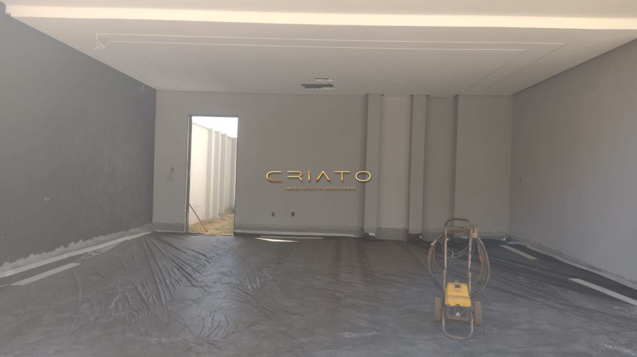 Sobrado de 3 quartos, 900m² no bairro Nenhum, em Anápolis | Eu Corretor