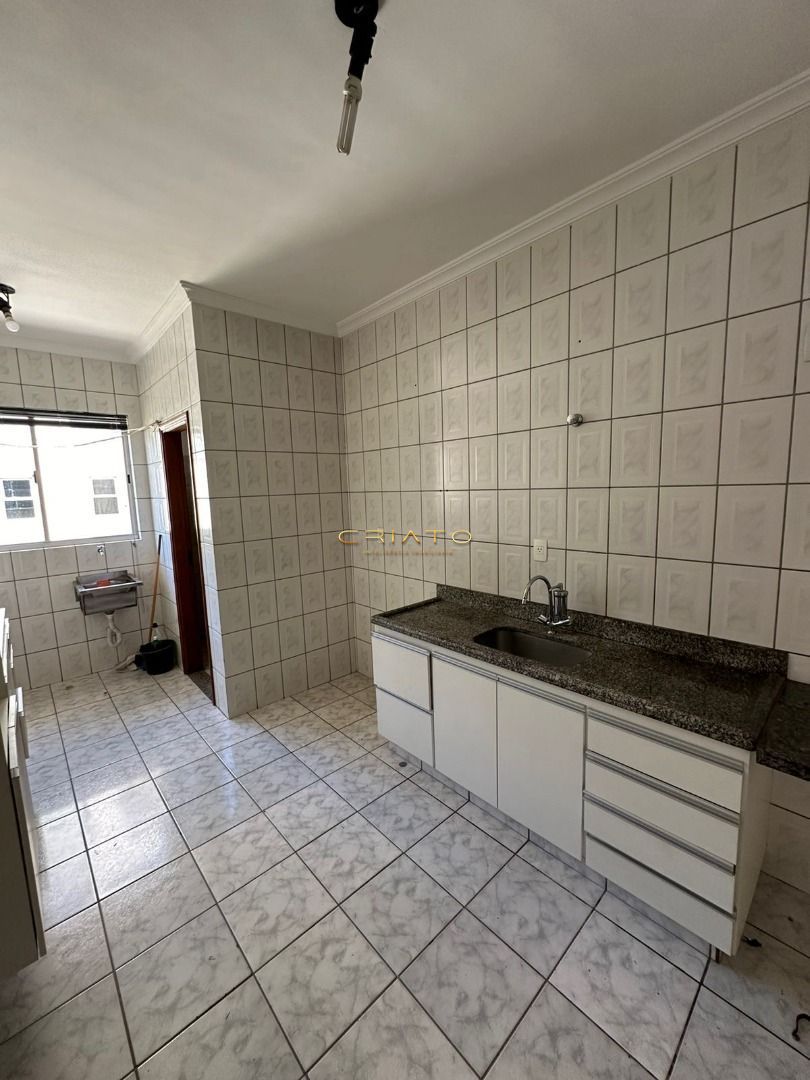 Apartamento de 3 quartos, 77m² no bairro Maracanã, em Anápolis | Eu Corretor