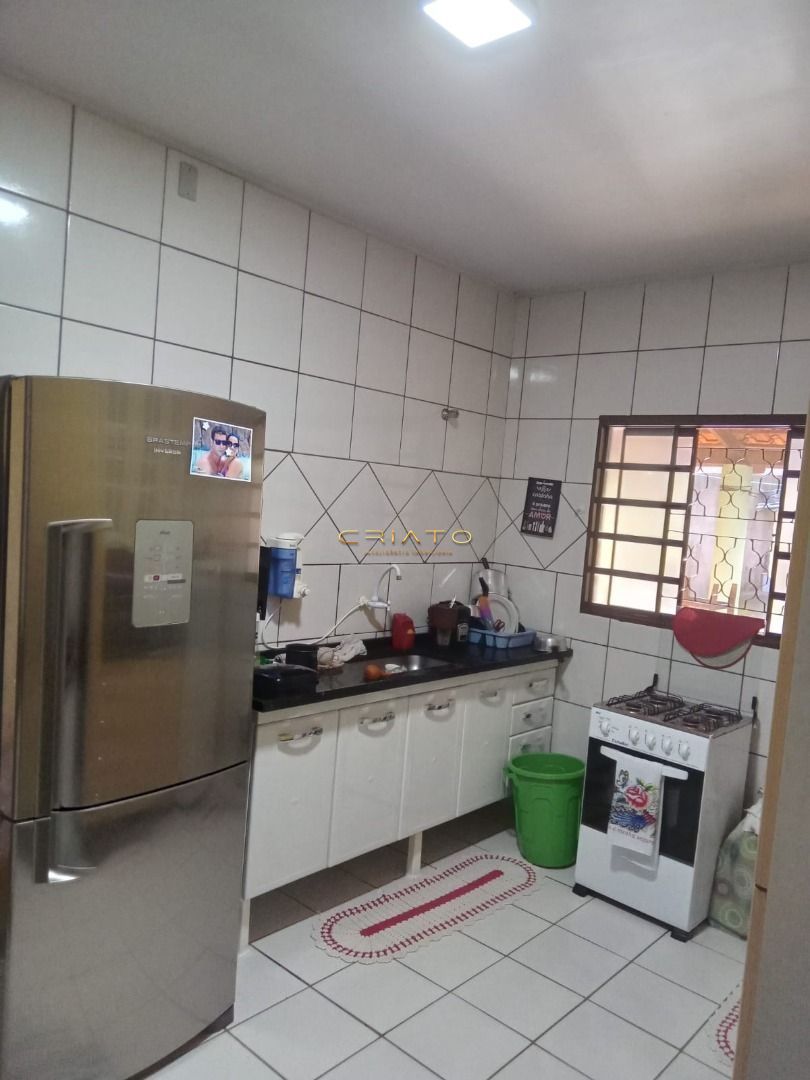Casa de 2 quartos, 200m² no bairro Setor Pampulha, em Aparecida de Goiânia | Eu Corretor