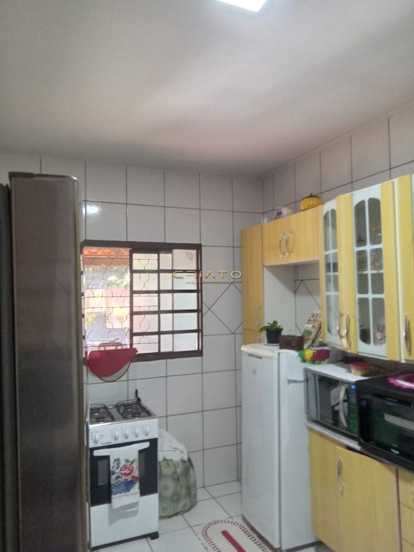 Casa de 2 quartos, 200m² no bairro Setor Pampulha, em Aparecida de Goiânia | Eu Corretor