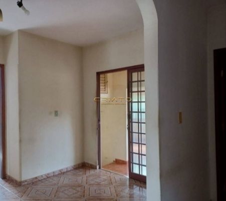 Sobrado de 3 quartos, 260m² no bairro Nenhum, em Anápolis | Eu Corretor