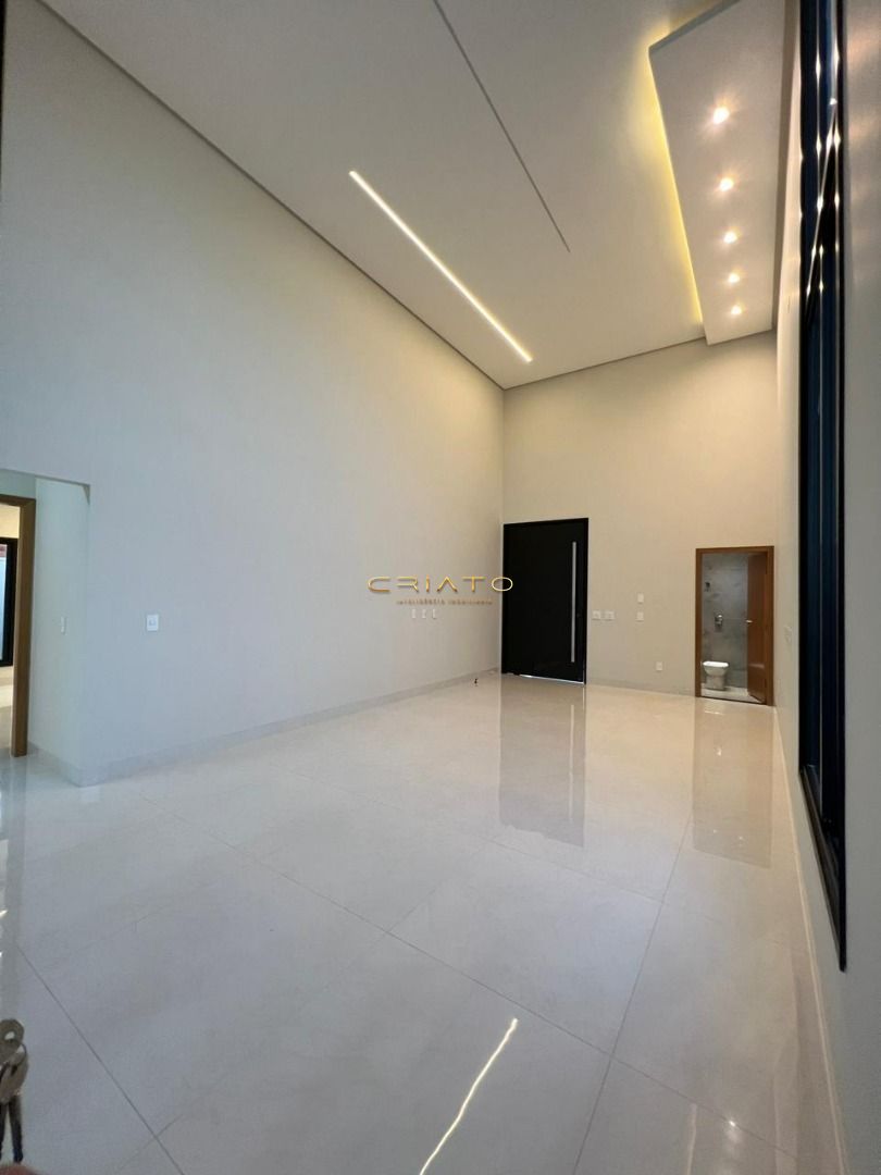 Casa de 2 quartos, 207m² | Eu Corretor