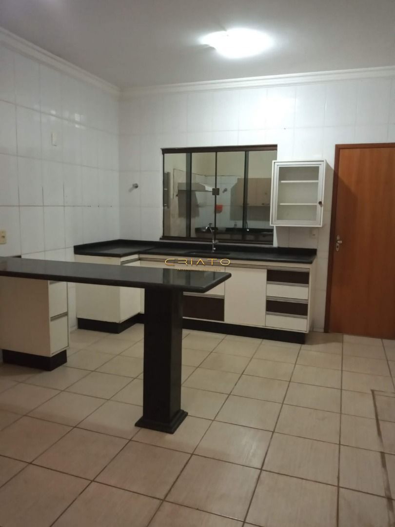Casa de 2 quartos, 120m² no bairro Centro, em Anápolis | Eu Corretor