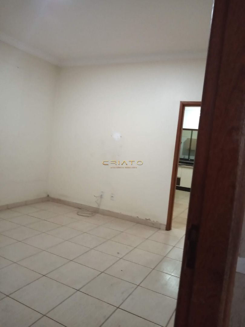 Casa de 2 quartos, 120m² no bairro Centro, em Anápolis | Eu Corretor