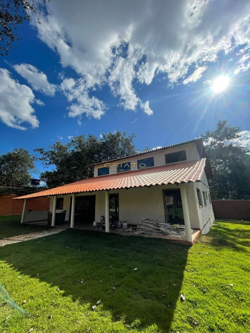 Sobrado de 4 quartos, 330m² no bairro Zona Rural, em Pirenópolis | Eu Corretor