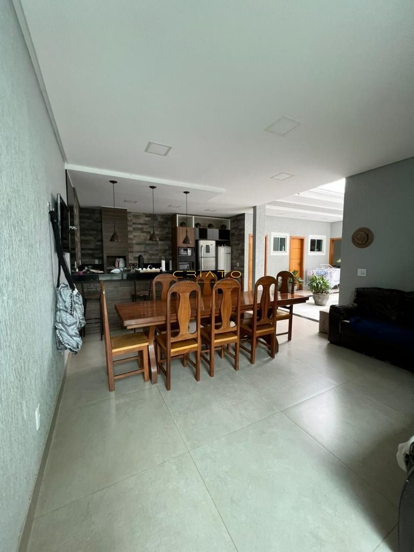 Casa de 3 quartos, 204m² no bairro Vila Harmonia, em Anápolis | Eu Corretor
