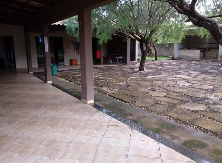 Casa de 6 quartos, 480m² no bairro Nenhum, em Abadiânia | Eu Corretor