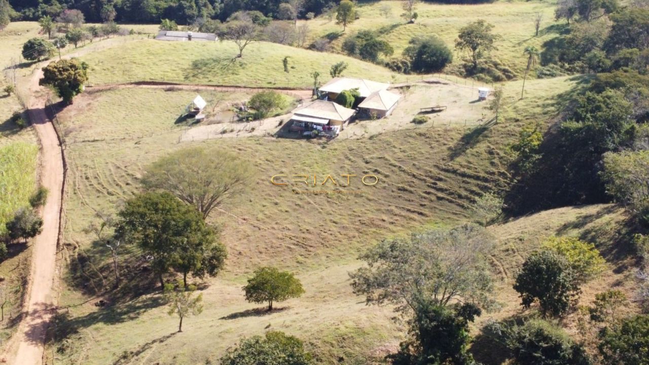 Chácara de 6 quartos, 1000m² no bairro Zona Rural, em Goianápolis | Eu Corretor