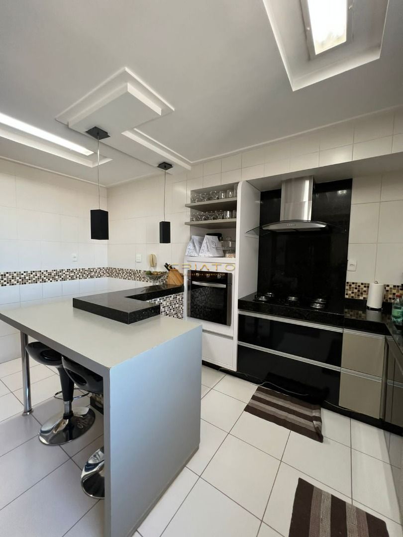 Apartamento de 4 quartos, 179m² no bairro Jundiaí, em Anápolis | Eu Corretor