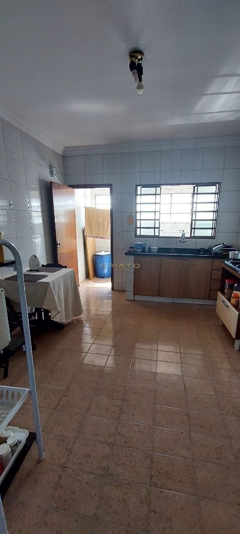 Apartamento de 2 quartos, 97m² no bairro Maracanã, em Anápolis | Eu Corretor