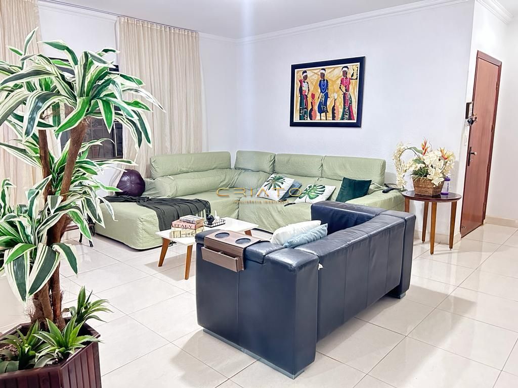 Casa de 4 quartos, 215m² no bairro Alvorada, em Anápolis | Eu Corretor