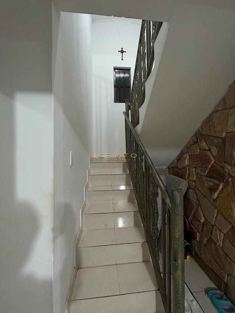 Casa de 4 quartos, 215m² no bairro Alvorada, em Anápolis | Eu Corretor
