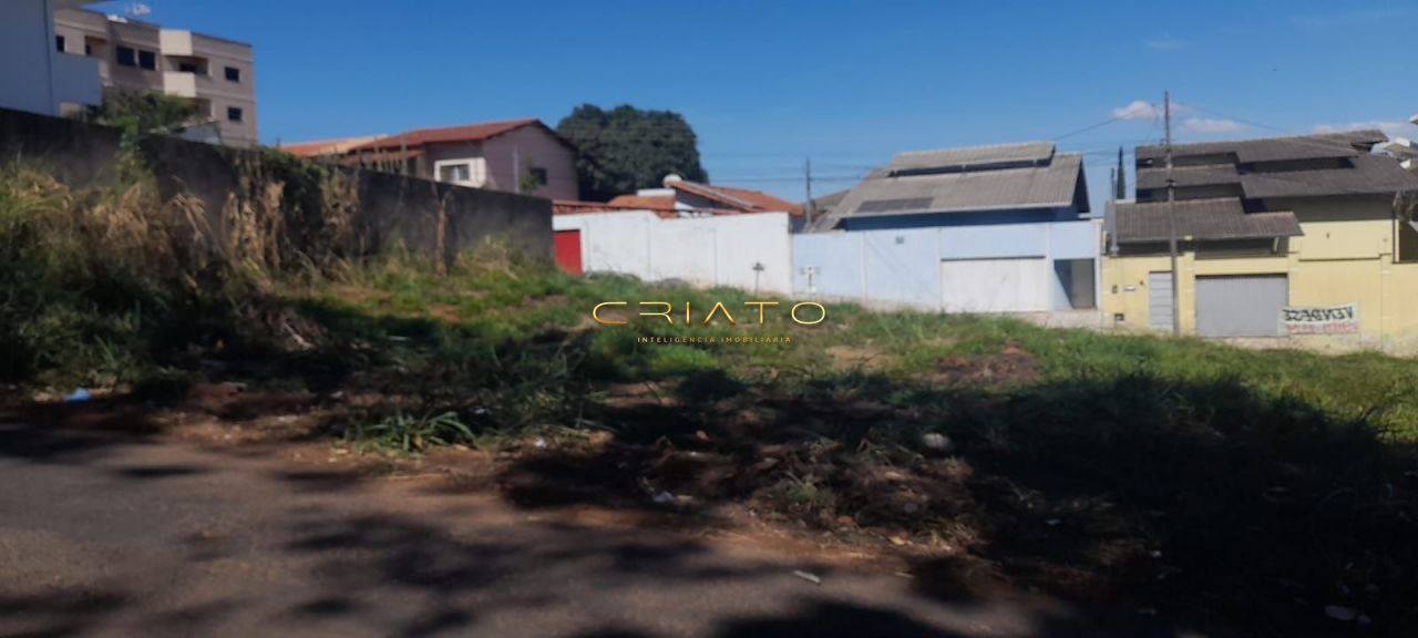 Lote/Terreno de 300m² no bairro Residencial Araujoville, em Anápolis | Eu Corretor