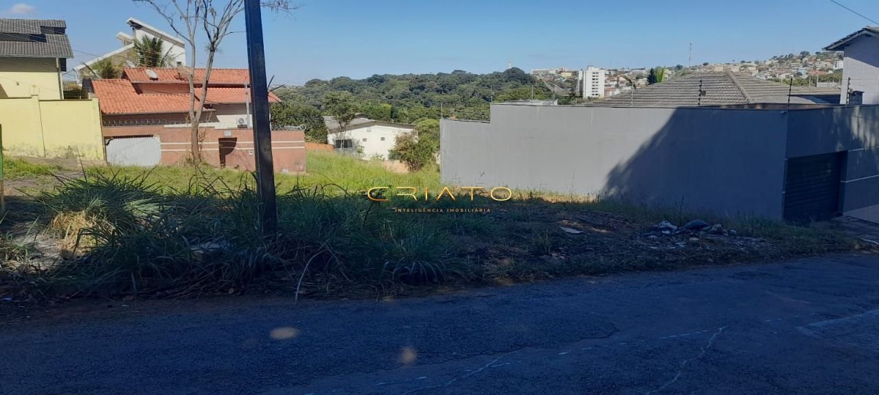 Lote/Terreno de 300m² no bairro Residencial Araujoville, em Anápolis | Eu Corretor