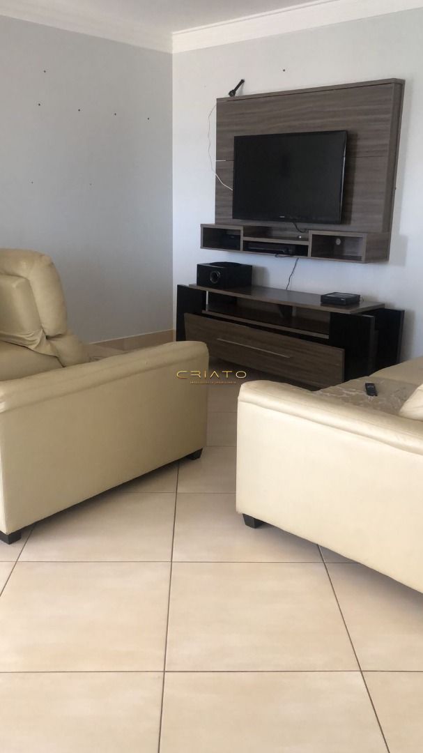 Apartamento de 2 quartos, 110m² no bairro Maracanã, em Anápolis | Eu Corretor