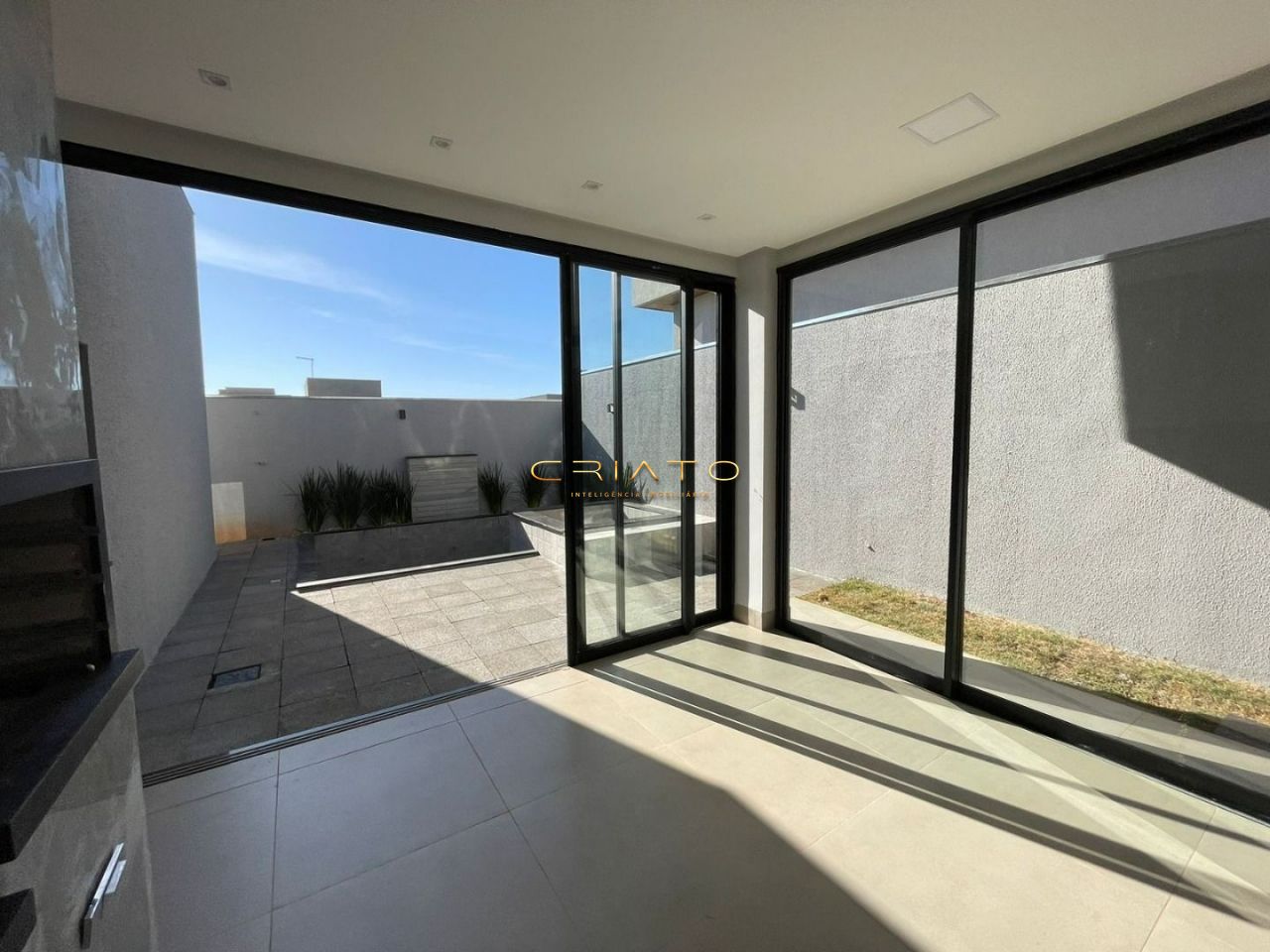 Casa de 4 quartos, 311m² | Eu Corretor