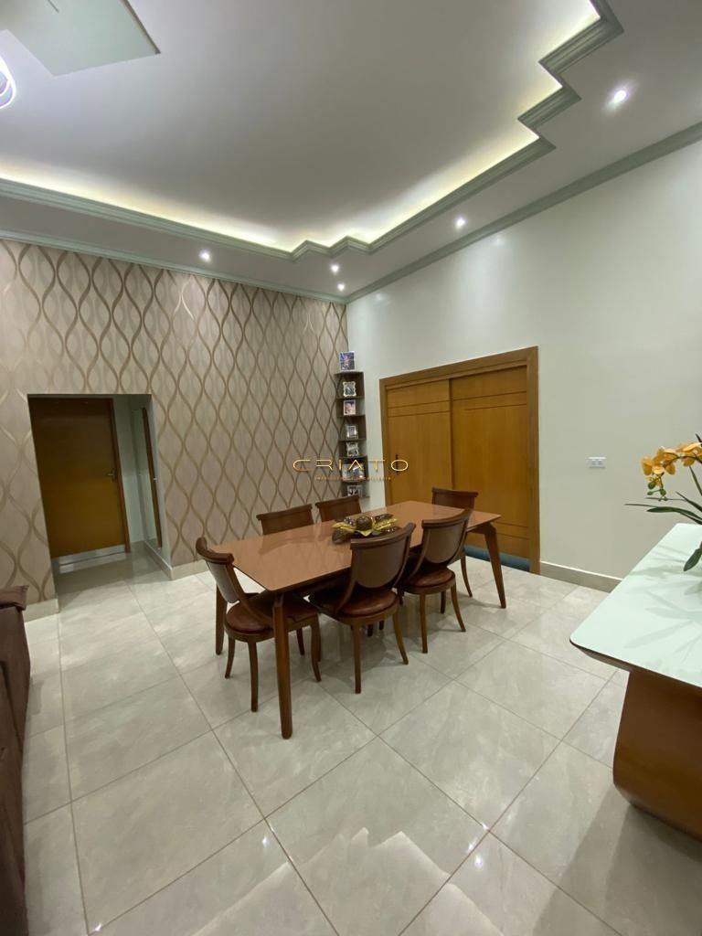 Sobrado de 3 quartos, 290m² no bairro Setor Central, em Campo Limpo de Goiás | Eu Corretor