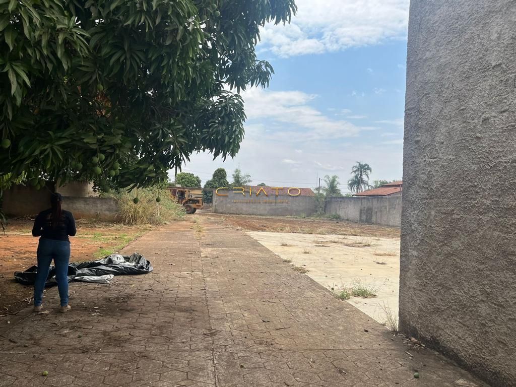 Lote/Terreno de 1568m² no bairro Calixtolândia, em Anápolis | Eu Corretor